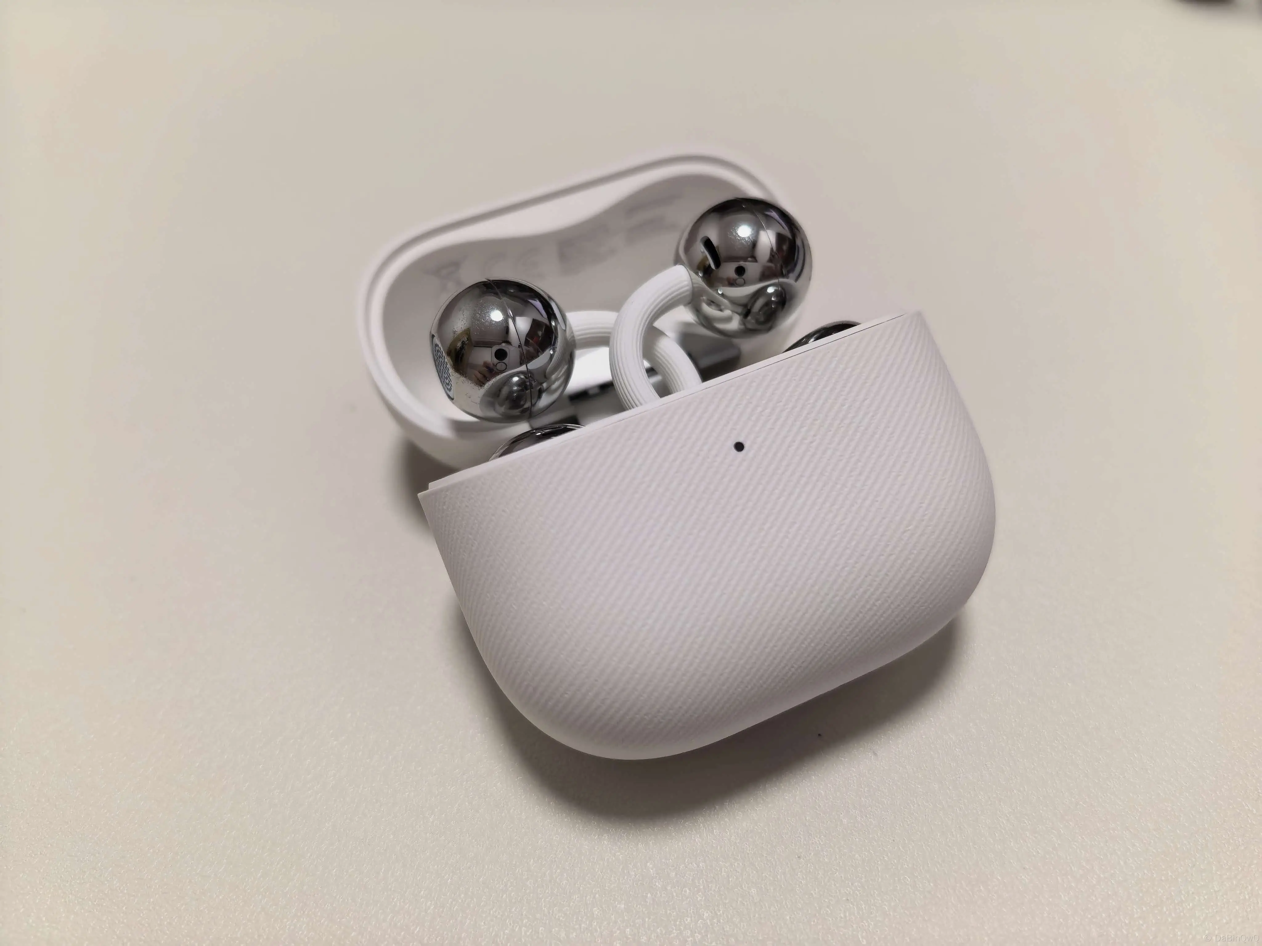 鹅夹似鹅鸡最高的山－HUAWEI FreeClip 2 耳夹耳机